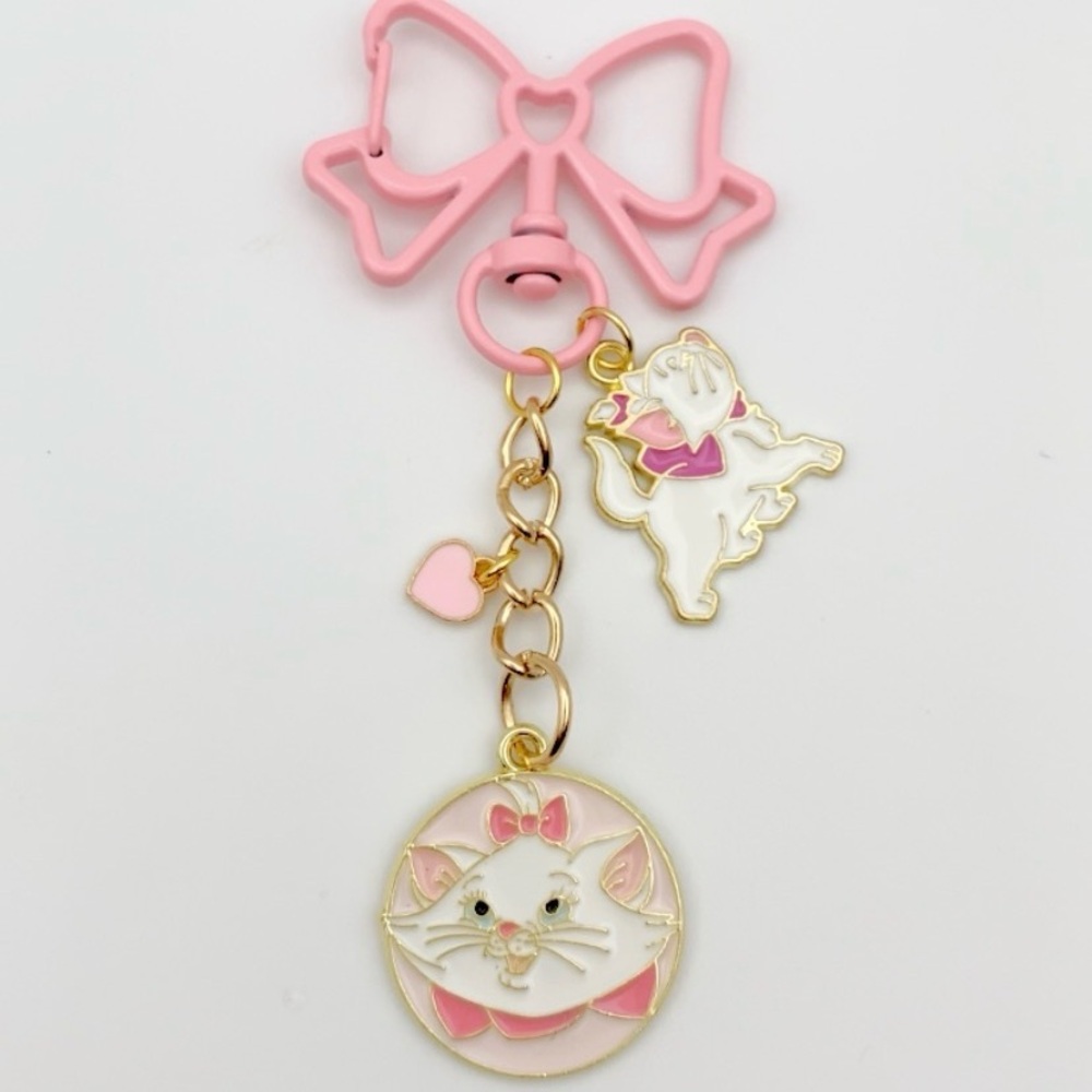Disney inspired Marie Purse Charm with Pink Bow Clasp NWT